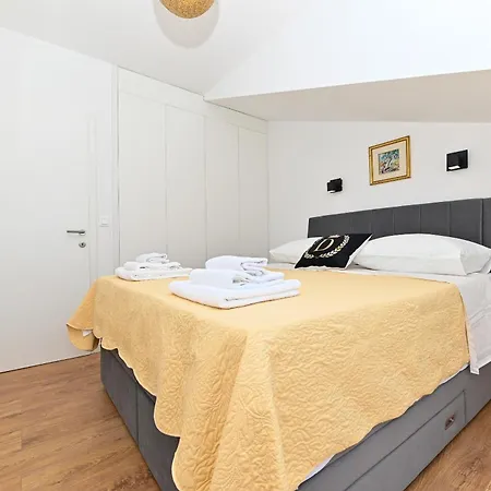 Apartments Diva Trogir Exterior photo